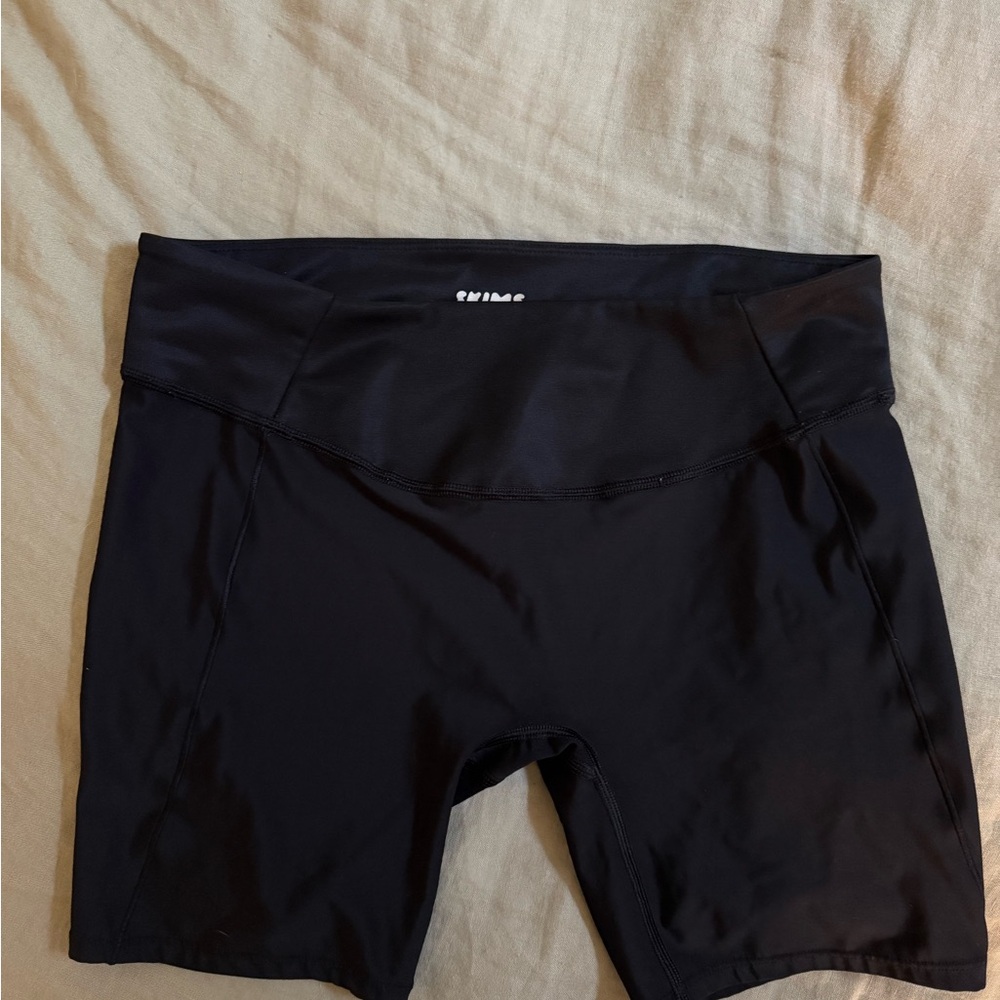 NWOT Skims Biker Shorts